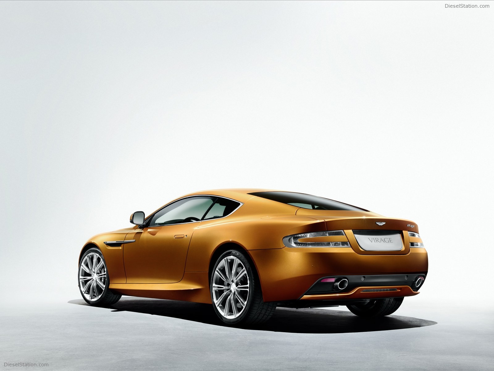Aston Martin Virage 2011